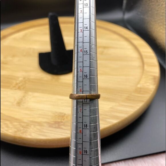 Turquoise 15x6 mm oval stone set in detailed copper setting sized 6 1/4 - Picture 7 of 7